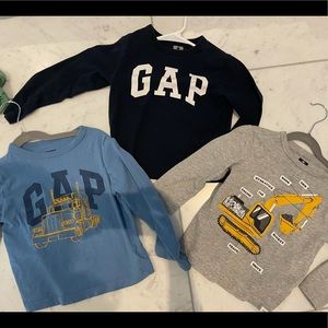 Bundle gap long sleeve shirts